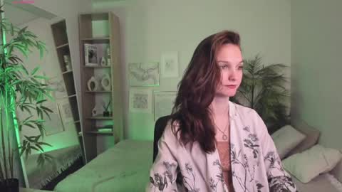 Snapshot of mirandaglow chatting on May 9, 6:29 am Miranda online show from May 9, 6:29 am