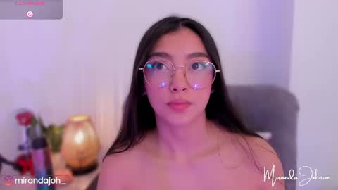Snapshot of mirandajohnson_ chatting on June 16, 1:03 pm Miranda online show from June 16, 1:03 pm