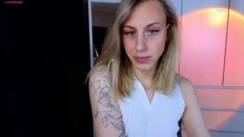 Snapshot of miraraid chatting on January 15, 10:17 am miraraid online show from January 15, 10:17 am