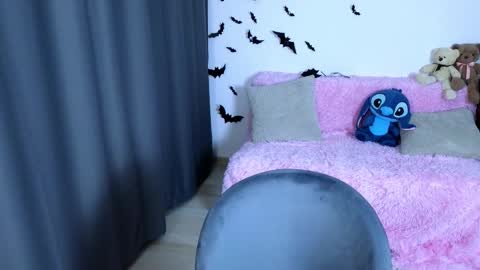 Snapshot of miraraid chatting on November 5, 10:43 pm miraraid online show from November 5, 10:43 pm