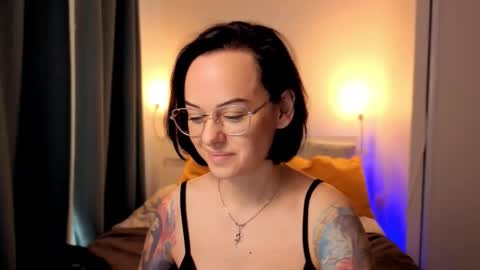 MiraSkyy online show from October 7, 2:36 pm