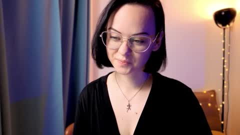 MiraSkyy online show from November 18, 4:22 pm