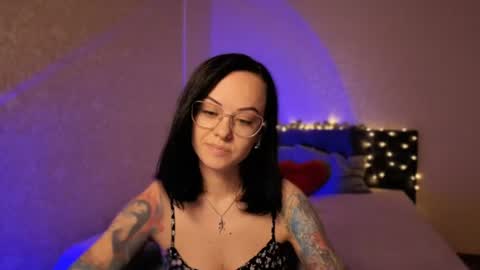 Snapshot of miraskyy chatting on June 11, 4:38 pm MiraSkyy online show from June 11, 4:38 pm
