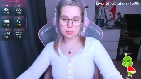 Snapshot of miray_kuriyama chatting on January 17, 7:50 pm Kira online show from January 17, 7:50 pm