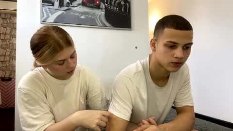 Snapshot of mirelcouple chatting on April 11, 9:46 am mirelcouple online show from April 11, 9:46 am