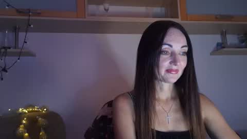 Snapshot of mirelisse chatting on July 20, 9:17 pm Christina online show from July 20, 9:17 pm