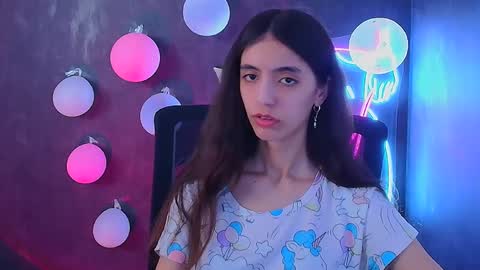 Snapshot of miri_miss chatting on February 20, 1:51 pm Miri online show from February 20, 1:51 pm