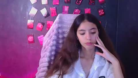 Snapshot of miri_miss chatting on November 1, 6:37 am Miri online show from November 1, 6:37 am