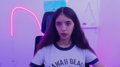 Snapshot of miri_miss chatting on November 19, 12:38 pm Miri online show from November 19, 12:38 pm