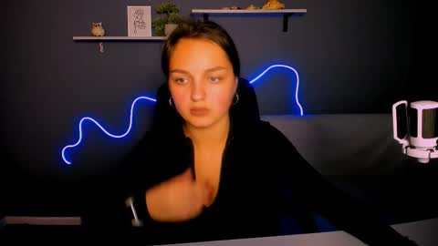Snapshot of miriam_crazy chatting on October 6, 7:22 pm miriam_crazy online show from October 6, 7:22 pm