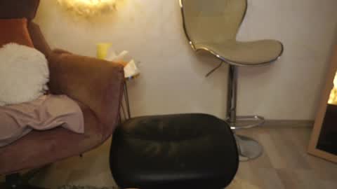 MiriamHazel online show from December 13, 11:34 am