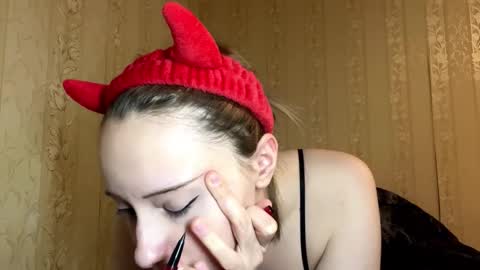 Snapshot of mirnapane chatting on February 19, 7:54 pm Ria online show from February 19, 7:54 pm