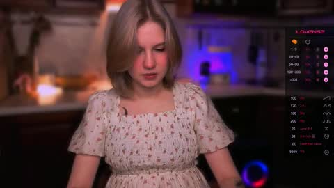 Snapshot of mirrameow chatting on November 12, 10:09 pm Mira online show from November 12, 10:09 pm