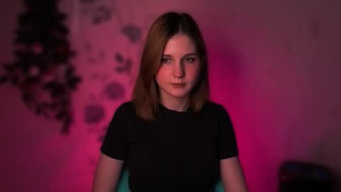 Snapshot of mirrameow chatting on February 6, 9:18 pm Mira online show from February 6, 9:18 pm