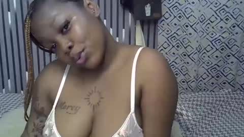 mirror_254 online show from January 15, 8:01 pm