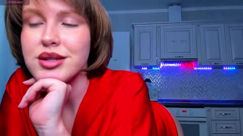 Snapshot of mirrorofsoul chatting on March 1, 7:51 am Shelley online show from March 1, 7:51 am