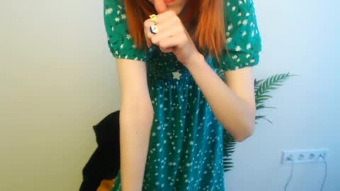 misaki_chan_ online show from April 6, 4:46 am