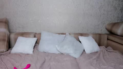 mishapallmer online show from February 8, 4:32 pm