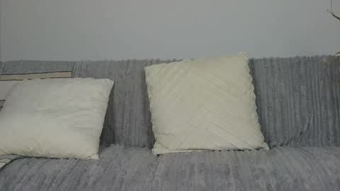 Elora online show from October 25, 12:23 pm