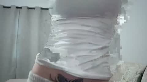 Snapshot of mishymoon chatting on July 18, 9:40 pm Elora online show from July 18, 9:40 pm