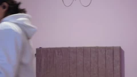 misofialeal online show from February 4, 5:41 pm