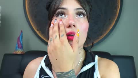 Snapshot of miss___charlotte chatting on October 23, 6:17 pm Charlotte online show from October 23, 6:17 pm