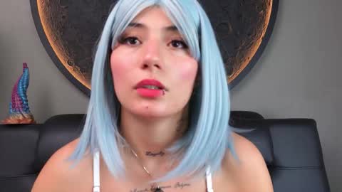 Snapshot of miss___charlotte chatting on February 6, 6:22 pm Charlotte online show from February 6, 6:22 pm
