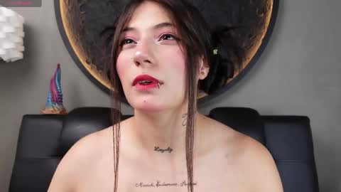 Snapshot of miss___charlotte chatting on May 29, 6:06 pm Charlotte online show from May 29, 6:06 pm