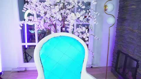 Megan online show from April 13, 2:39 am