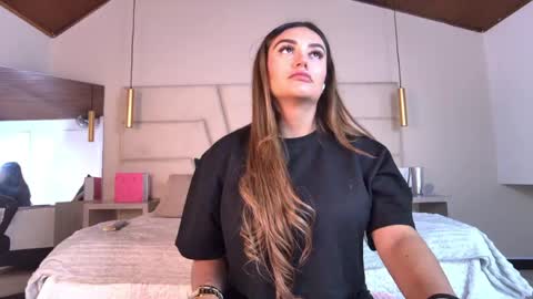 Snapshot of miss__ary_ chatting on April 17, 12:08 pm miss__ary_ online show from April 17, 12:08 pm