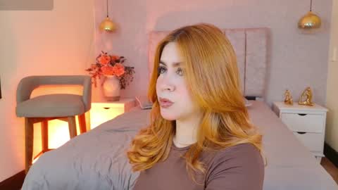 Snapshot of miss__carrot chatting on April 9, 12:21 pm Miss Carrot online show from April 9, 12:21 pm