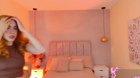 Snapshot of miss__carrot chatting on June 9, 12:28 pm Miss Carrot online show from June 9, 12:28 pm
