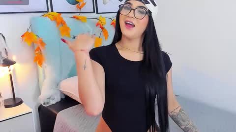   online show from October 27, 12:09 pm