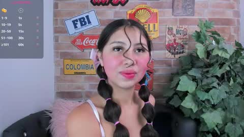 Snapshot of miss__luxury chatting on September 29, 11:04 am Luxury online show from September 29, 11:04 am