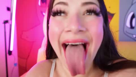 Pamela online show from March 18, 11:02 am