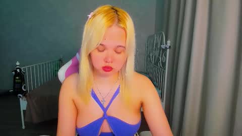 miss__selena online show from February 21, 10:00 pm