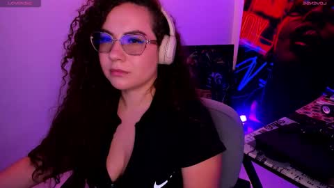 Snapshot of miss_alisse chatting on February 5, 7:35 am miss_alisse online show from February 5, 7:35 am