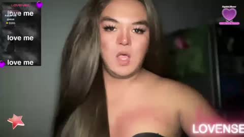 Snapshot of miss_anita_69x chatting on February 19, 5:09 pm Anita online show from February 19, 5:09 pm