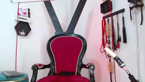 Snapshot of miss_bdsm_hot chatting on September 25, 2:54 pm miss_bdsm_hot online show from September 25, 2:54 pm