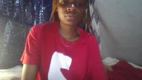 Snapshot of miss_belllo chatting on February 16, 6:21 pm miss_belllo online show from February 16, 6:21 pm