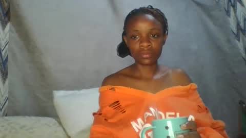 Snapshot of miss_belllo chatting on February 21, 4:51 am miss_belllo online show from February 21, 4:51 am