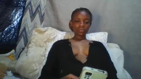 Snapshot of miss_belllo chatting on February 22, 6:06 am miss_belllo online show from February 22, 6:06 am