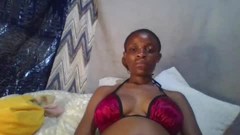 Snapshot of miss_belllo chatting on February 26, 12:25 pm miss_belllo online show from February 26, 12:25 pm