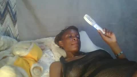 Snapshot of miss_belllo chatting on March 8, 9:39 am miss_belllo online show from March 8, 9:39 am