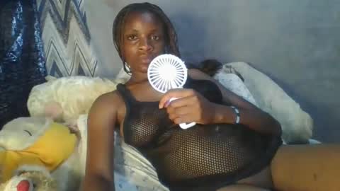 Snapshot of miss_belllo chatting on March 11, 9:34 am miss_belllo online show from March 11, 9:34 am