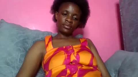 Snapshot of miss_belllo chatting on December 5, 5:53 pm miss_belllo online show from December 5, 5:53 pm