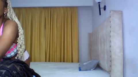 Snapshot of miss_berries chatting on August 7, 2:24 am miss_berries online show from August 7, 2:24 am