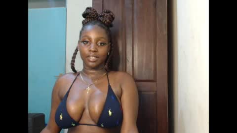 miss_boobieliscious1 online show from April 7, 7:53 am