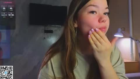 Snapshot of miss_bubbles chatting on November 5, 12:21 am Sandy online show from November 5, 12:21 am