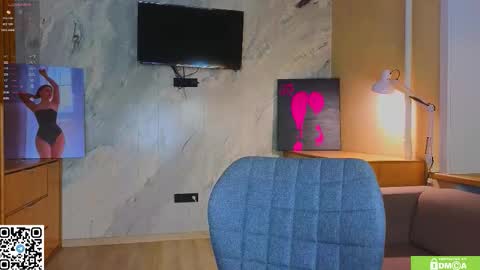 Snapshot of miss_bubbles chatting on January 12, 12:16 am Sandy online show from January 12, 12:16 am